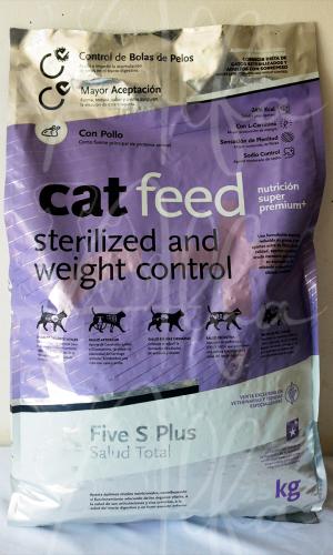 Catfeed STERILIZED Weight Control x 7,5 Kg.